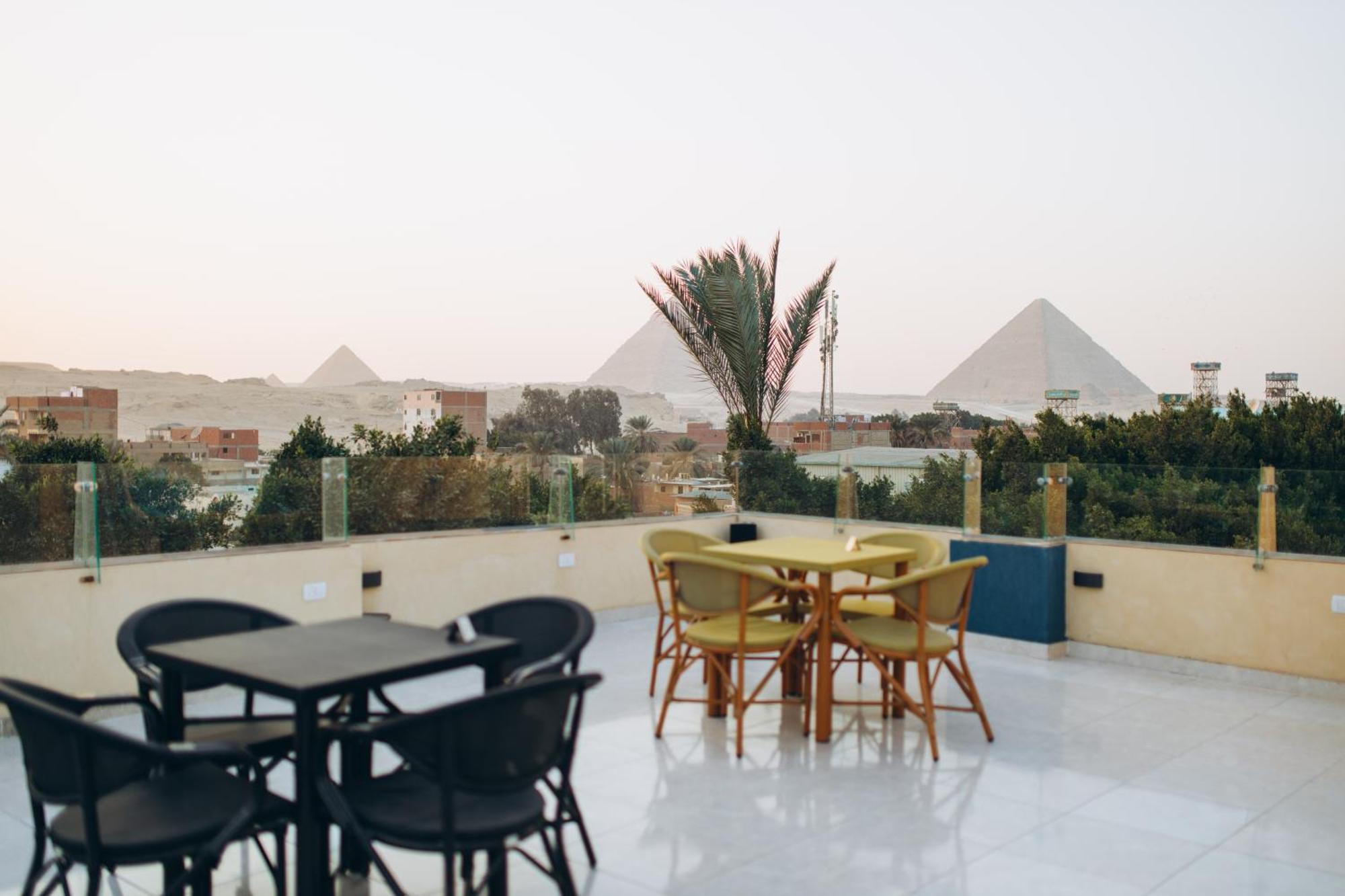 ホテル Regent Pyramids View Kafret el-Gabal エクステリア 写真