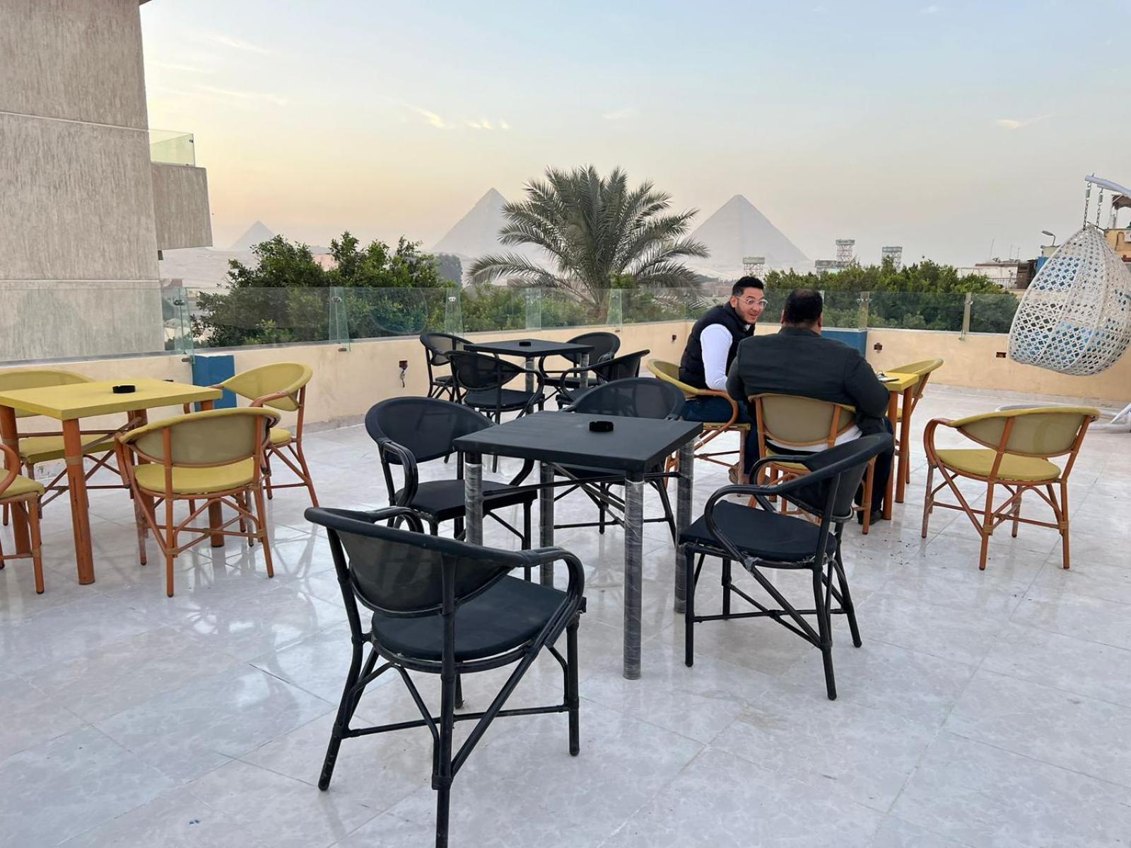 ホテル Regent Pyramids View Kafret el-Gabal エクステリア 写真